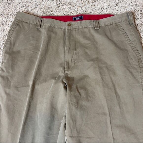 Dockers Men’s Tan Flat Front Relaxed Fit Mobile Pocket Chino Pants Size 42/30 - Picture 4 of 8